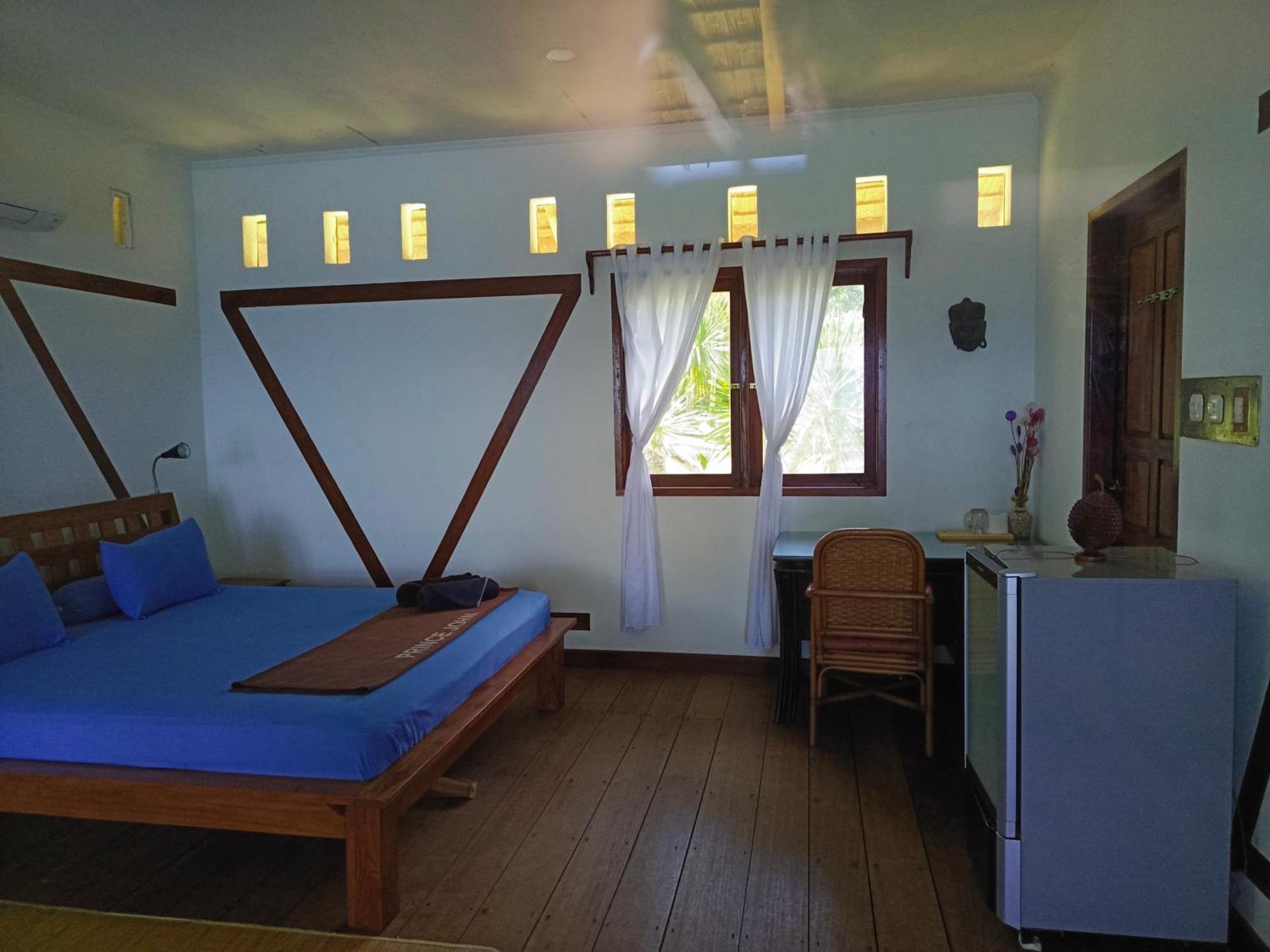 Prince John Dive Resort Donggala Екстер'єр фото
